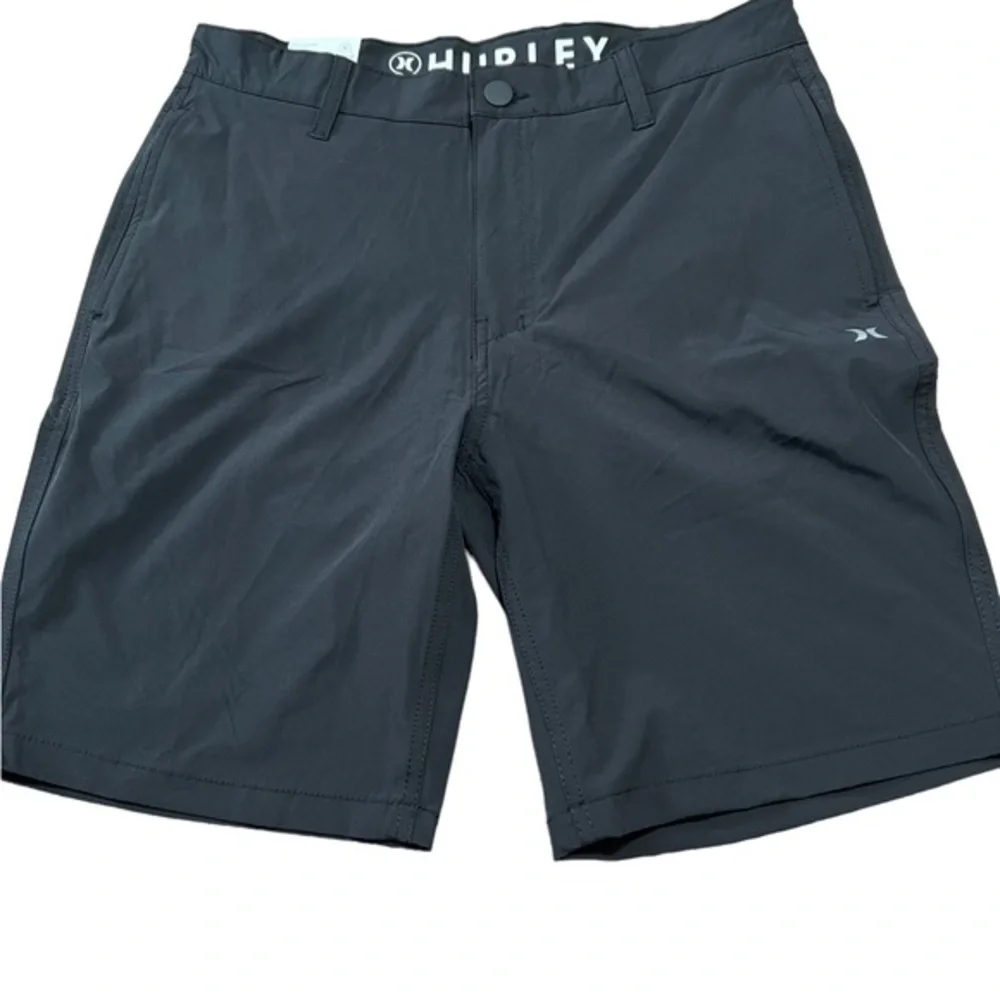 Hurley Black Hybird Walkshorts Quick dry 4 way stretch Size 32
